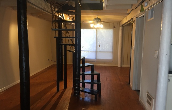 2 beds, 1.5 baths, $1,000