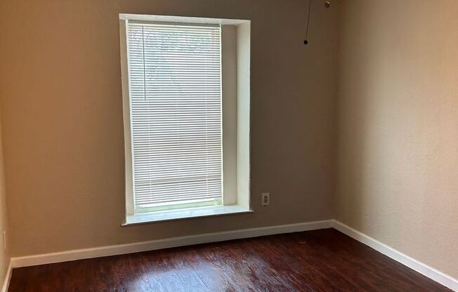 1 bed, 1 bath, 420 sqft, $803, Unit 203