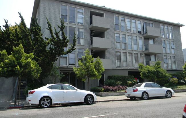 1 bed, 1 bath, 750 sqft, $2,500, Unit 02
