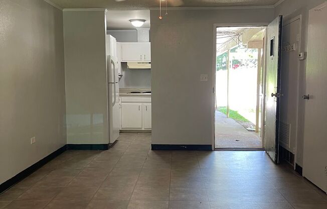 2BR/1BA - Duplex located off of South Milledge Avenue! Available soon!