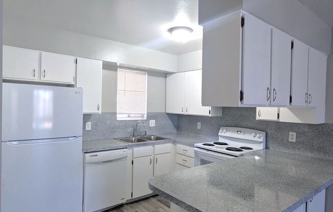 2 beds, 1 bath, 864 sqft, $1,195, Unit Unit 19