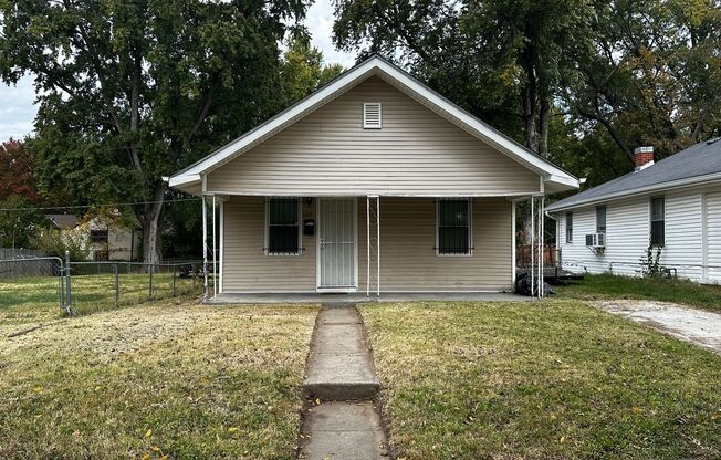 2 beds, 1 bath, $1,050