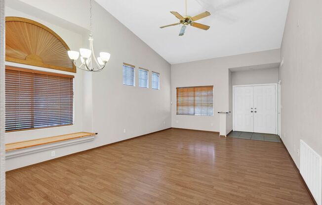 1038 TWIN BERRY CT