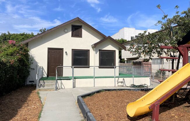 Newly renovated 2 + 2 in Mar Vista/Palms