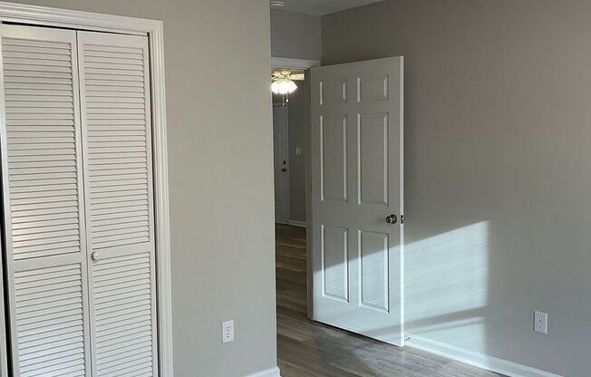 Available Now !! Two bedroom one bath apartment in Gastonia!