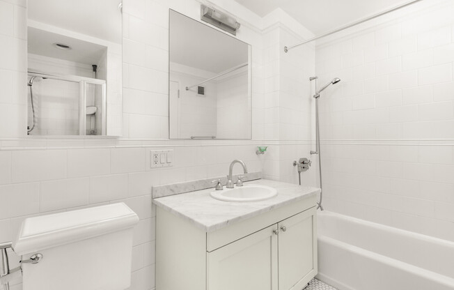 2 beds, 2 baths, 1,129 sqft, $7,000, Unit 30D
