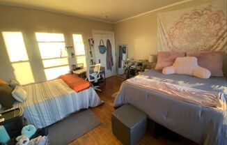 Charming 3 Bedroom-No Broker Fee