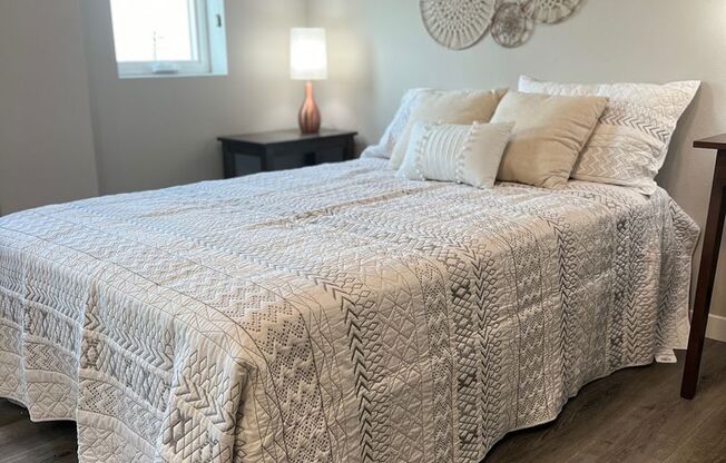 Studio, 1 bath, 356 sqft, $1,450, Unit 9-B