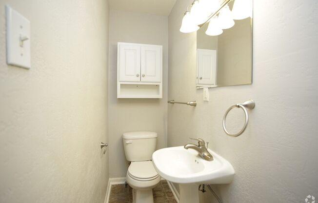 3 beds, 1.5 baths, 1,064 sqft, $1,480, Unit 5425 Plaza Lane