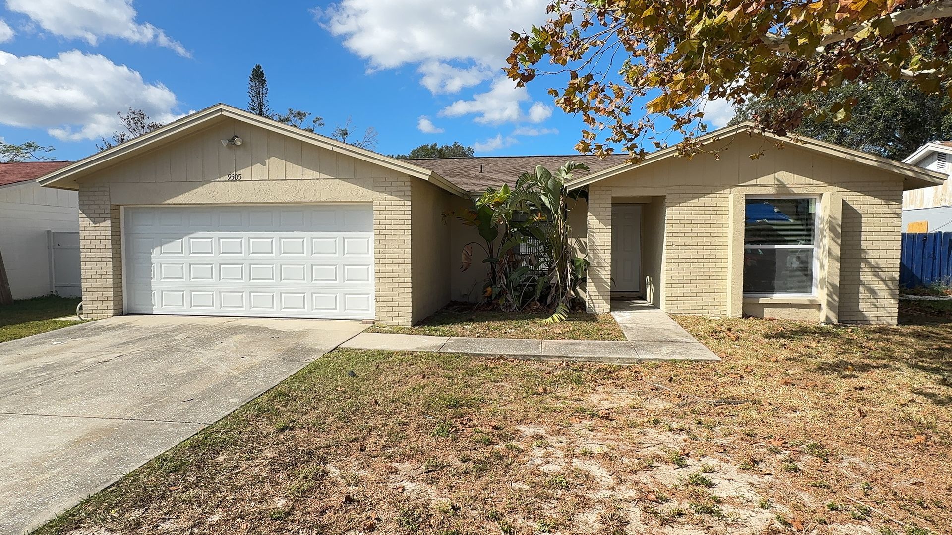 Newly renovated 3 bedroom, 2 bathroom, 2 car garage home for rent in Town 'n' Country.