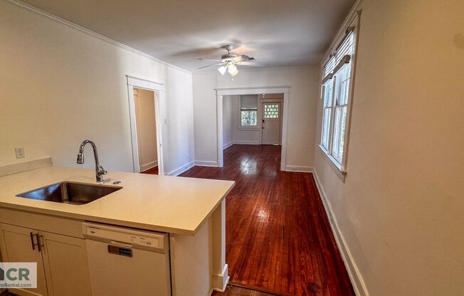 5bd/2ba Near Campus and Broadway!