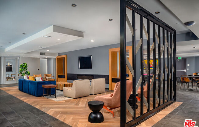 1 bed, 1 bath, 599 sqft, $2,825, Unit 465