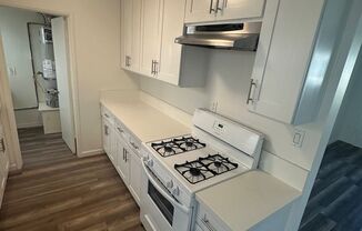 1 bed, 1 bath, $2,195, Unit 12