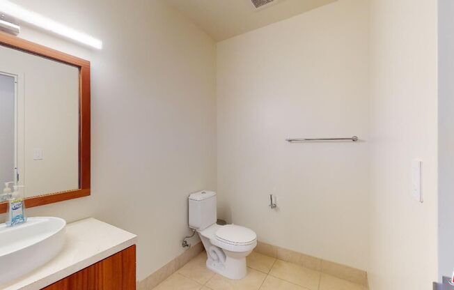 2 beds, 3 baths, 1,660 sqft, $6,000, Unit 1616