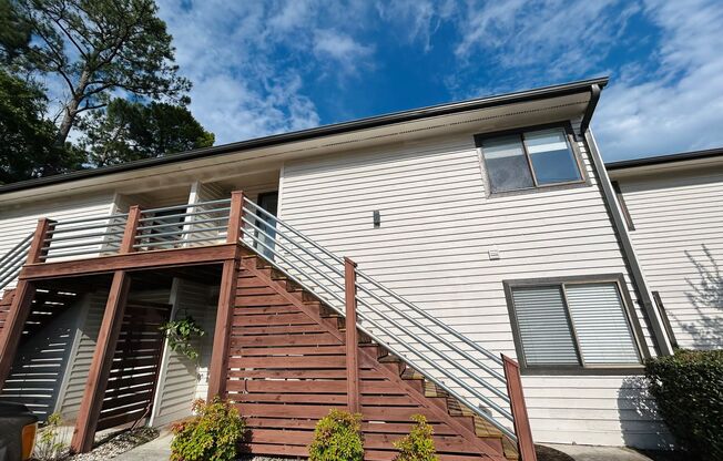 Wrightsville Beach School District** - Available NOW!