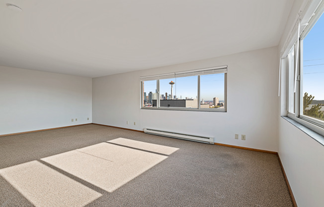 1 bed, 1 bath, 700 sqft, $1,695, Unit 400