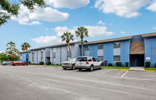 3 beds, 2 baths, 1,300 sqft, $1,800