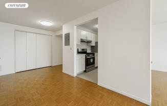 Studio, 1 bath, 600 sqft, $4,500, Unit 9G