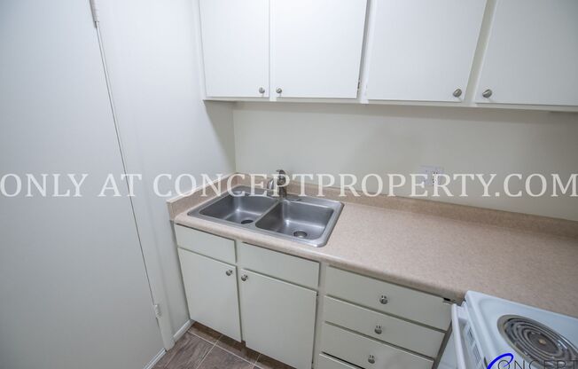 1 bed, 1.5 baths, 900 sqft, $1,099, Unit PHB