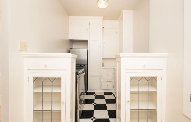 1 bed, 1 bath, 550 sqft, $1,400, Unit 407