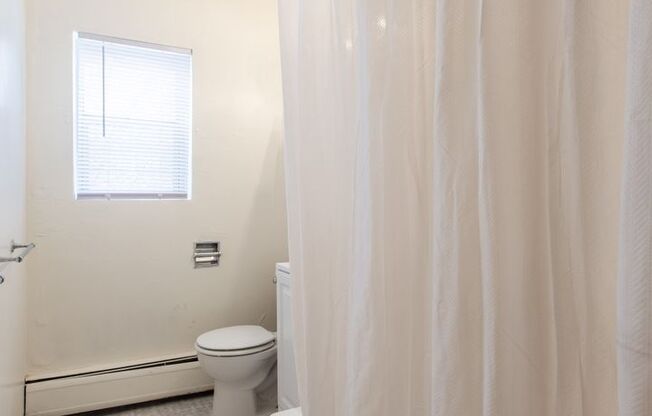 1 bed, 1 bath, 575 sqft, $1,045, Unit 302