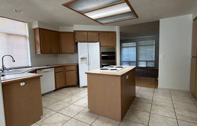 3 beds, 2 baths, $2,395