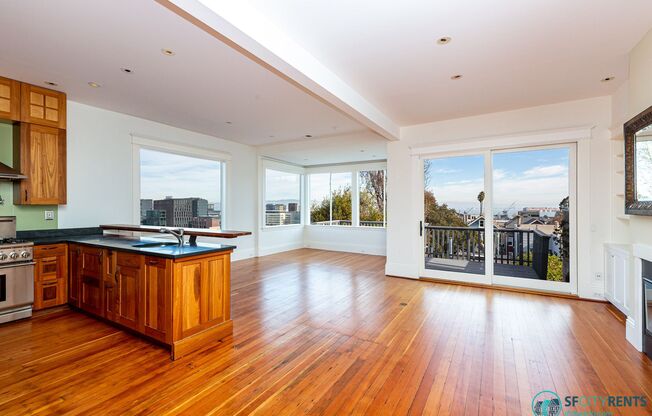 Potrero Hill: Remodeled Top Floor with City Views, Bonus Room & 2 Car Parking