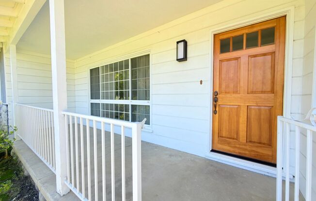 Stunning 4-Bedroom Home in Quiet North Hills