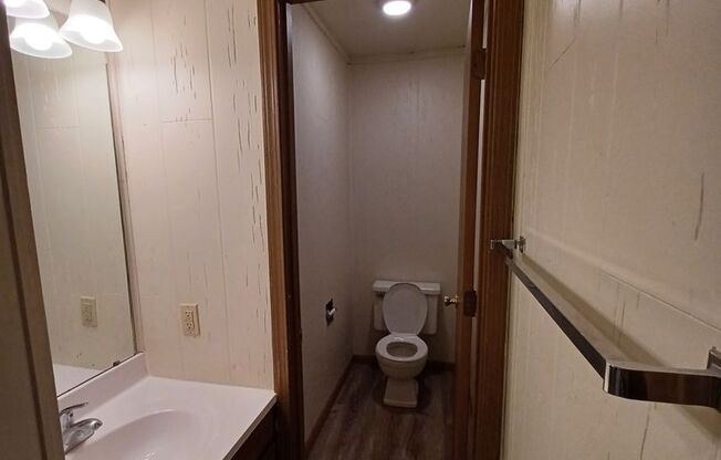 2 beds, 1.5 baths, $749, Unit #17