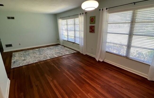 Nice 3 bedroom 2 bath in the heart of NW Gainesville
