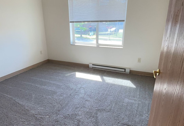3 beds, 2 baths, 1,200 sqft, $1,425, Unit TE218X-247