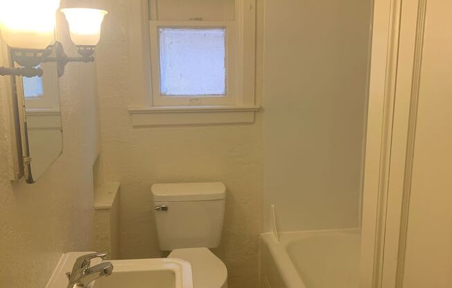 1 bed, 1 bath, $845