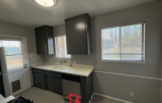 1 bed, 1 bath, $1,995