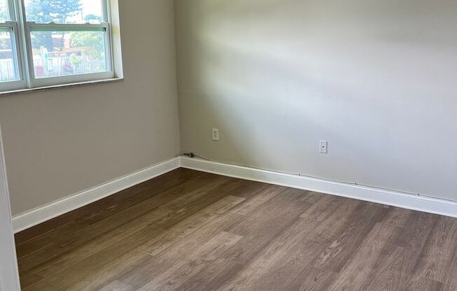 1 bed, 1 bath, $1,575, Unit 102