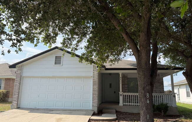 8411 CRINUM LILY DR