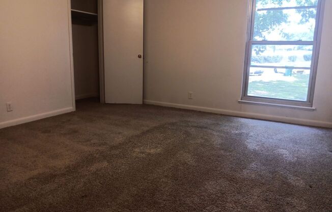 2 beds, 1.5 baths, 1,065 sqft, $1,250, Unit U07