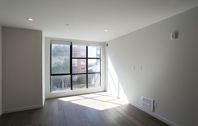 2 beds, 1 bath, $4,495, Unit # 304