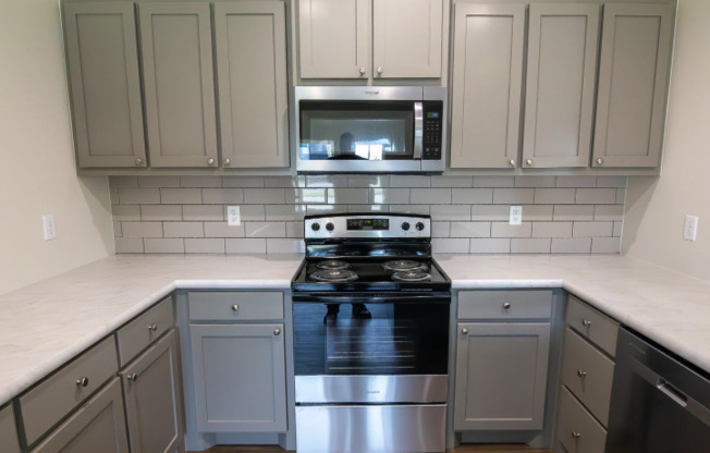2 4 EMERALD CT