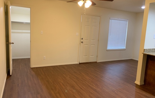 1 bed, 1 bath, 640 sqft, $675, Unit Building 5 Unit #64