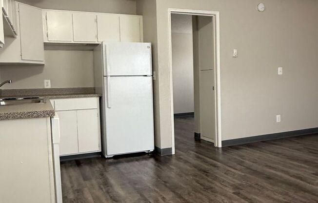 1 bed, 1 bath, 550 sqft, $990, Unit 150
