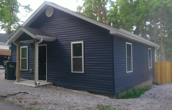 Amazing 2 Bed 1 Bath House