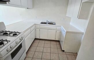 Two Bedroom Apartment For Rent in Ontario