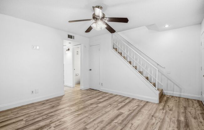2729 Hurstview Drive