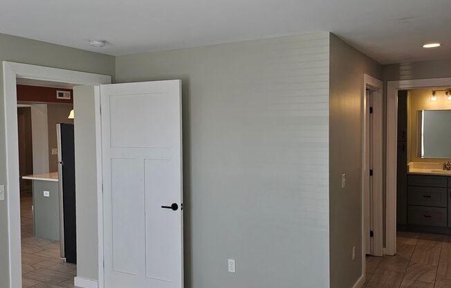 3 beds, 2 baths, 1,218 sqft, $1,450, Unit Neptune 207