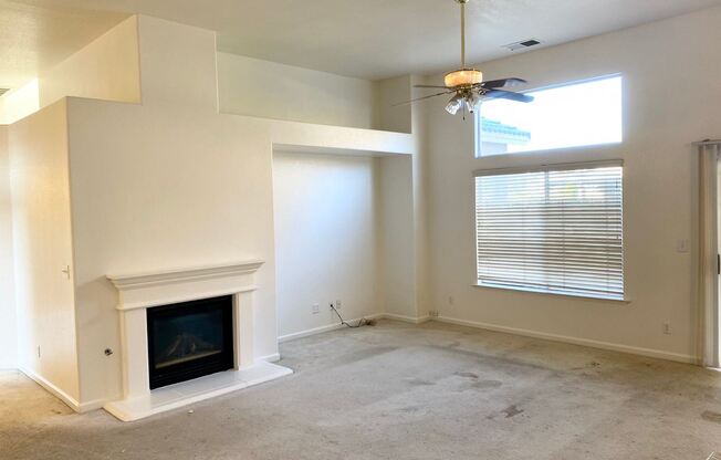 5749 E Belgravia Dr