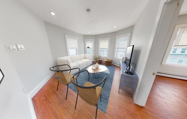 44 FENTON ST