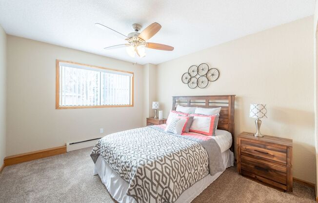 2 beds, 1 bath, 785 sqft, $1,200, Unit 104001
