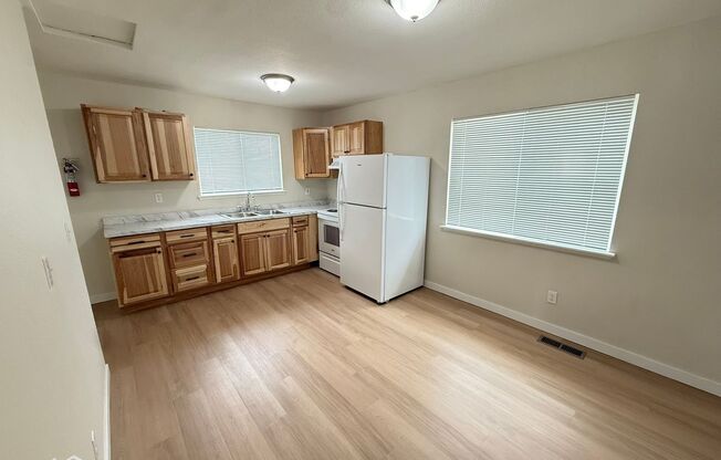 Updated 2 Bed /1 Bath Home with Spacious Yard!