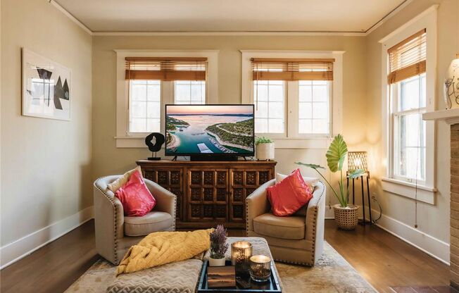 2-  2 Bedroom 1 Bath units  in WEST CAMPUS