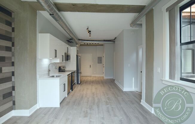 1 bed, 1 bath, 338 sqft, $1,900, Unit 115
